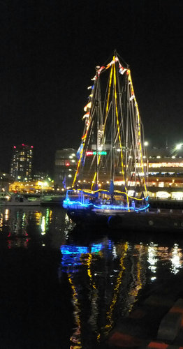帆船夜景1.jpg