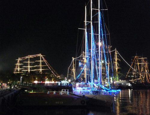 帆船夜景2.jpg